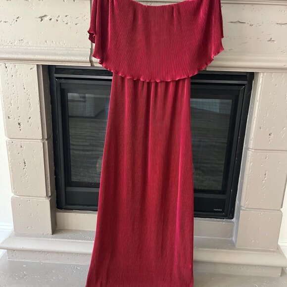 Pinkblush Holiday Burgundy Pleated Ruffle Off Shoulder Maternity Maxi Dress - Picture 7 of 8